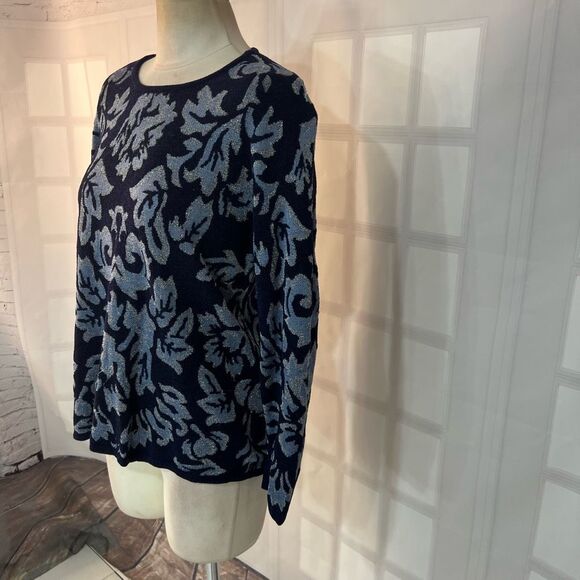 Chico's Blue Metallic Floral Knit Crew Neck Sweater Top Size 2 or Large - Picture 3 of 11